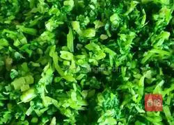 Illustration of making celery buns 2