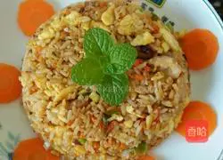 Illustration of how to make red carrot and egg fried rice 8