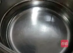 Illustration of how to make onion oil noodles 12