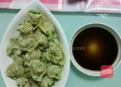 Illustration of how to make pan-fried shrimp and minced meat wontons 12