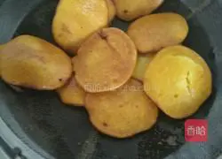 Illustration of how to make fish pot pancakes 5