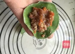 Illustration of how to make spinach dumplings 10