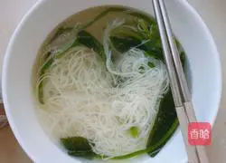 Illustration of Korean sweet and spicy noodles 1