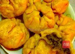 Illustration of how to make pumpkin buns 10