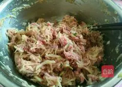 Illustration of how to make spinach dumplings 7