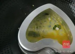 Illustration of how to make ham, diced egg pancakes (for two people) 9