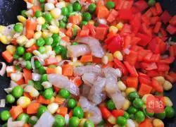 Illustration of how to make pineapple curry fried rice 8