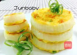 Illustration of how to make onion and potato pancakes 9