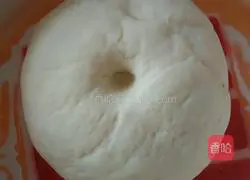 Illustration of how to make bean paste steamed buns 3