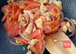 Illustration of how to make tomato and egg fried noodles 6