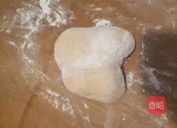 Illustration of how to make sweet potato dough cake 3