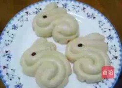 Illustration of how to make rabbit steamed buns 6