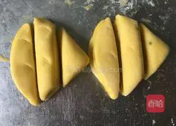  Illustration of how to make pumpkin lotus steamed buns 12