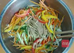 Illustration of how to make sesame sauce noodles 9