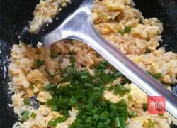 Exclusive fish-flavored egg fried rice recipe 4