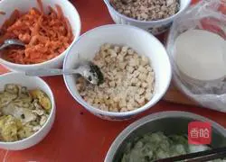 Illustration of how to make fancy dumplings 7