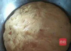 Illustration of how to make Sunflower Buns 7