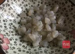 Illustration of how to make shrimp fried rice 2