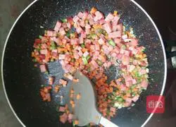 Home-style fried rice Practice illustration 3