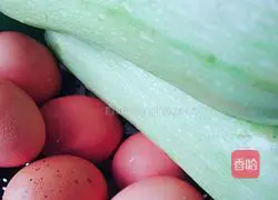 Illustration of how to make steamed buns with vegetarian stuffing 2