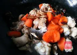 Mushroom and Chicken Braised Rice Recipe Illustration 5