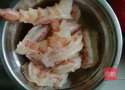 Illustration of how to make three fresh dumpling fillings 4