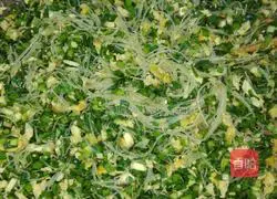 Illustration of how to make colorful stuffed buns 9