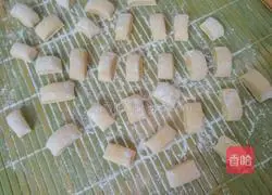 Illustration of how to make pumpkin steamed buns 13