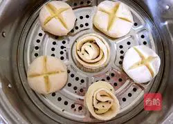 Illustration of how to make two-color steamed buns 6