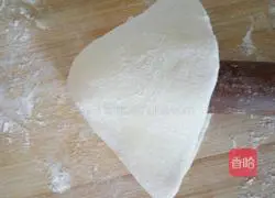 Illustration of how to make white radish and meat buns 12