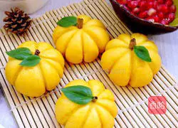 Illustration of how to make pumpkin steamed buns 13