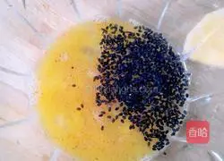 Illustration of how to make fried steamed buns 1