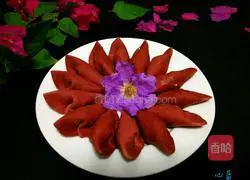 Illustration of how to make pork and winter melon dumplings 10