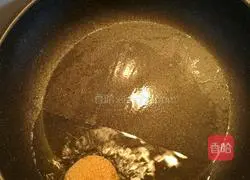 Illustration of how to make sweet potato sesame cake 10