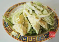 Illustration of how to make cabbage braised rice (voltage cooker version) 5