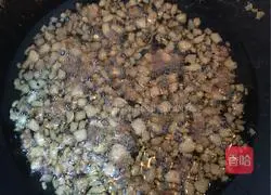 Illustration of Northeastern Sauerkraut and Pork Buns 7