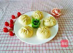 Illustration of how to make tomato and beef buns 13