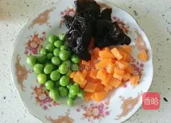 Colorful Shrimp Assorted Fried Rice Recipe Illustration 6