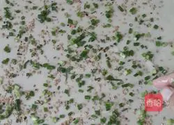 Illustration of how to make green onion and sesame layer cake 4