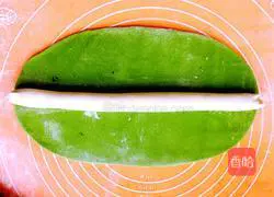 Illustration of how to make cabbage (Baicai) dumplings 12