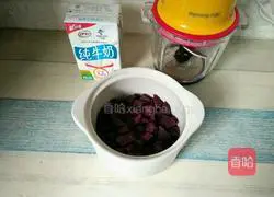 Illustration of how to make milky purple sweet potato dumplings 2