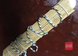 Illustration of how to make egg omelet 5