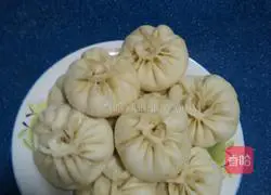 Illustration of how to make pork and green onion stuffed buns 5