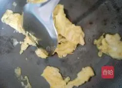 Illustration of how to make egg fried rice 5