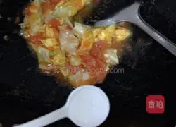Illustration of how to make fried noodles with tomato, egg, cabbage and cabbage 6