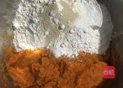 Illustration of how to make piggy steamed buns 4