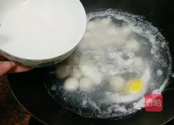 Illustration of how to make poached egg dumplings 3