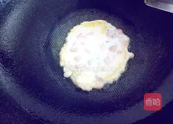 Illustration of how to make ham sausage and egg cake 8