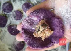 Illustration of how to make purple sweet potato dumplings 7