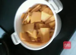 Illustration of how to make pumpkin steamed buns 1